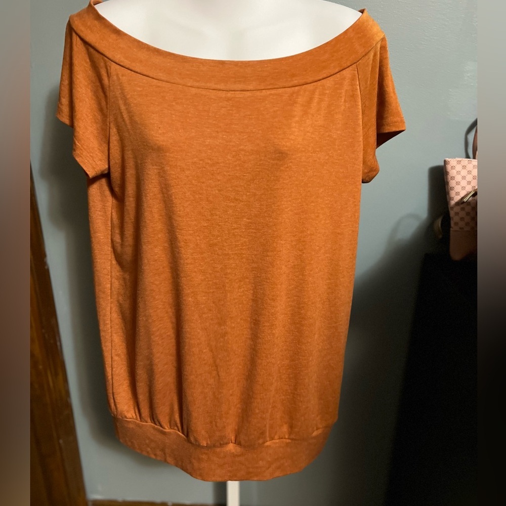 Halife Orange Off-Shoulder Shirt NWT Medium